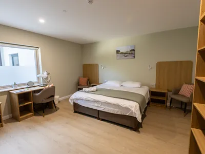 En suite super king sized double bedroom 2 | Retreat venue