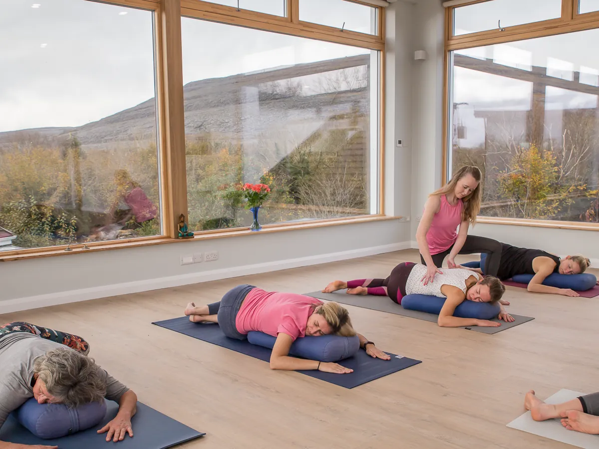 Hatha flow and yin yoga and meditation course | Grainne O Malley