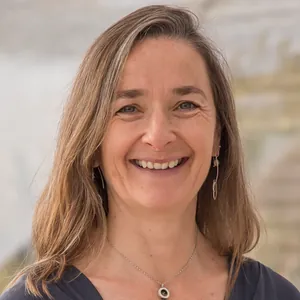 Yoga for Health and Wellbeing course with Niamh Daly | The best yoga teachers
